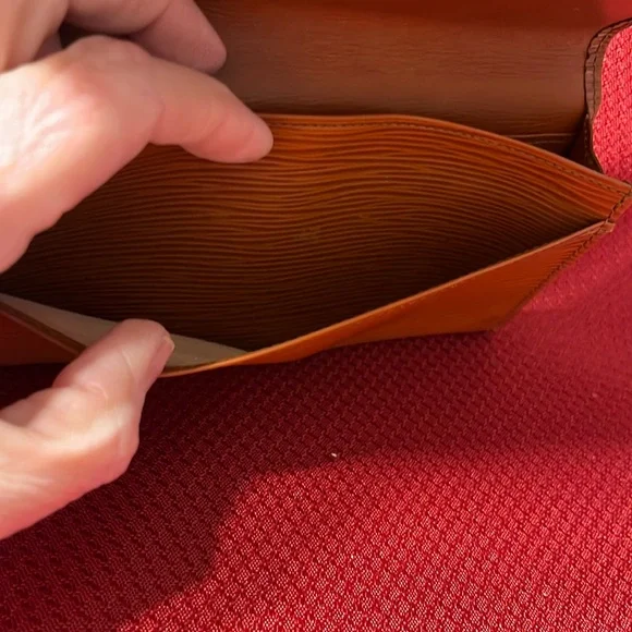 Louis Vuitton Brown Wallet with Flap Closure and Textured Leather w/ COA - Picture 10 of 13